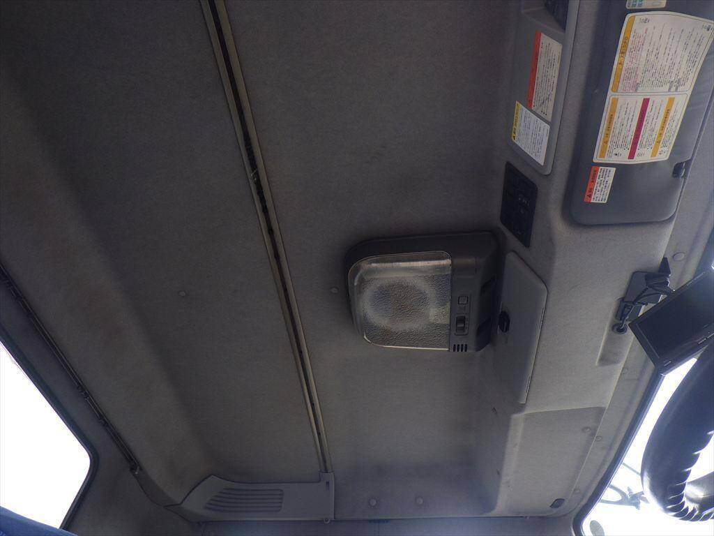 いすゞギガ深ダンプ（土砂禁ダンプ）大型（10t）[写真22]