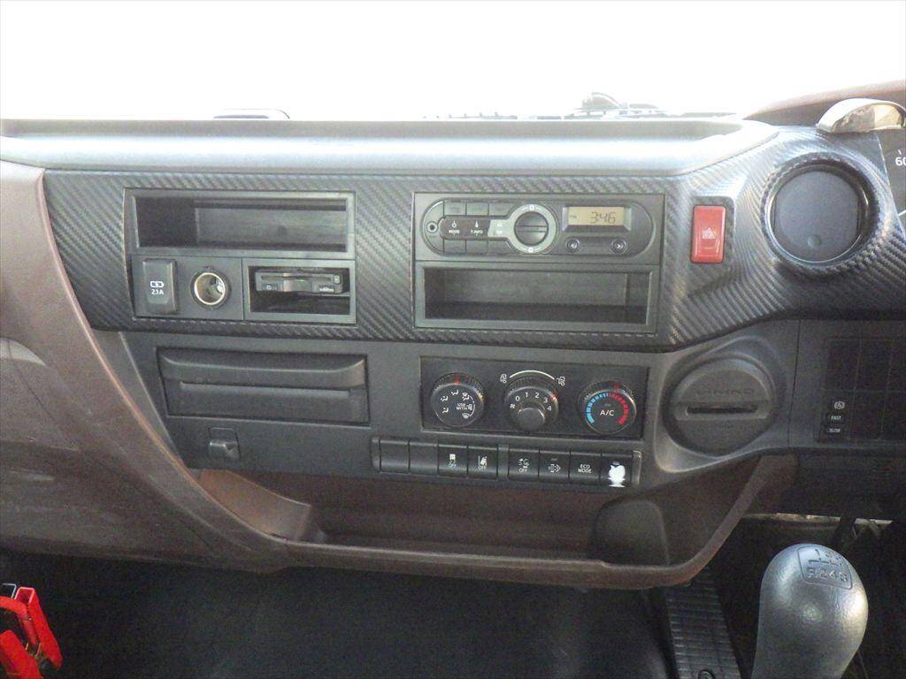 日野レンジャータンク車（タンクローリー）中型（4t）[写真22]