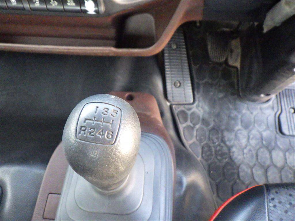 日野レンジャータンク車（タンクローリー）中型（4t）[写真23]