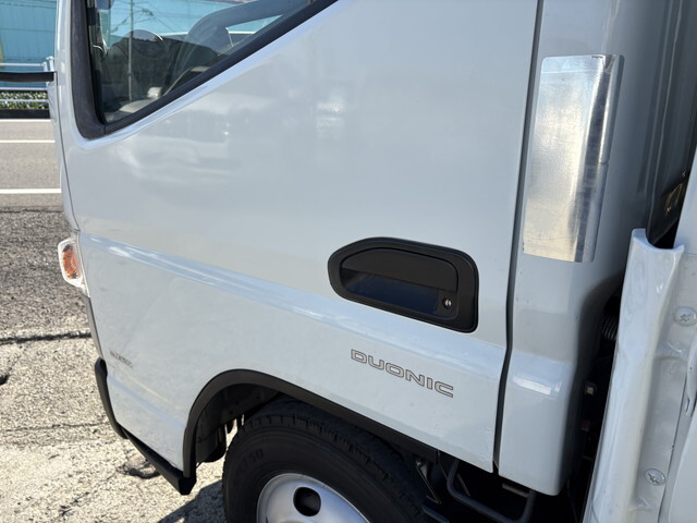 三菱ふそうキャンタークレーン付小型（2t・3t）[写真11]