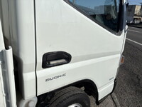 三菱ふそうキャンタークレーン付小型（2t・3t）[写真13]