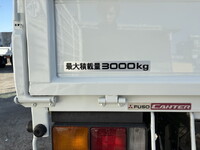 三菱ふそうキャンタークレーン付小型（2t・3t）[写真18]