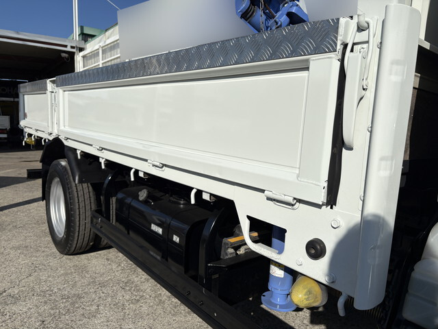 三菱ふそうキャンタークレーン付小型（2t・3t）[写真19]