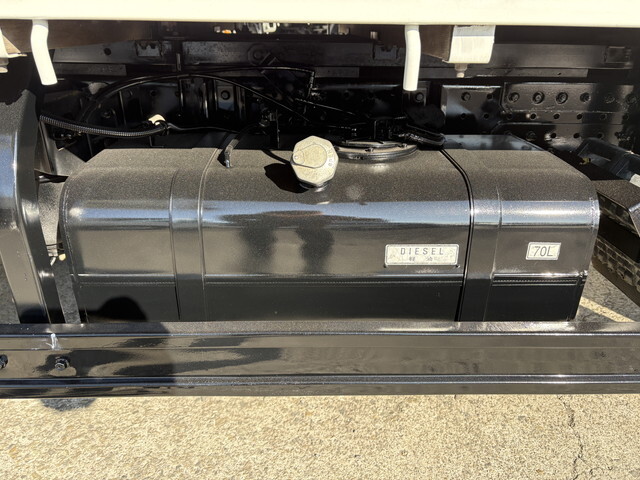 三菱ふそうキャンタークレーン付小型（2t・3t）[写真22]