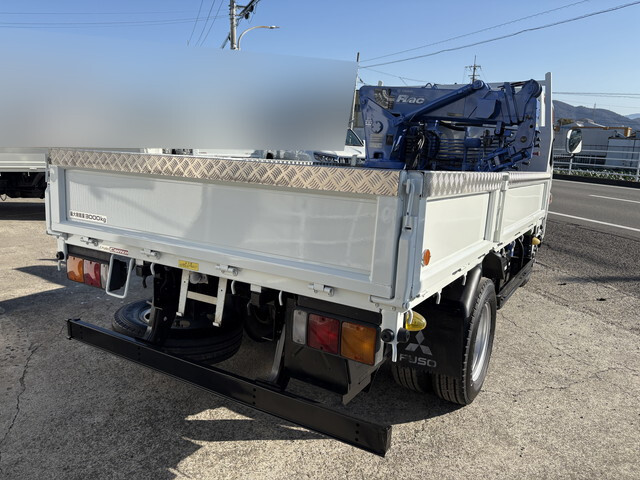 三菱ふそうキャンタークレーン付小型（2t・3t）[写真04]