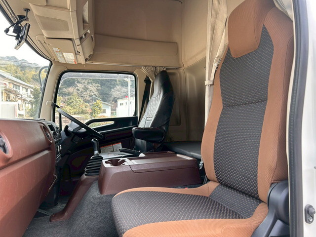 日野レンジャーアルミウイング中型（4t）[写真05]