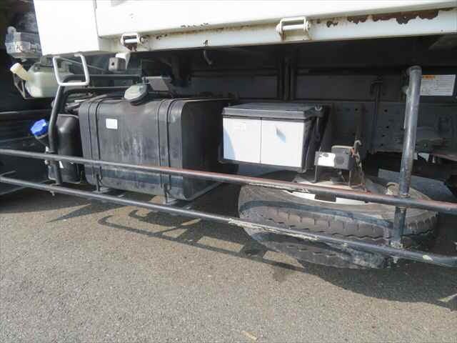 いすゞフォワードダンプ中型（4t）[写真15]