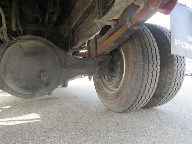 いすゞフォワードダンプ中型（4t）[写真18]