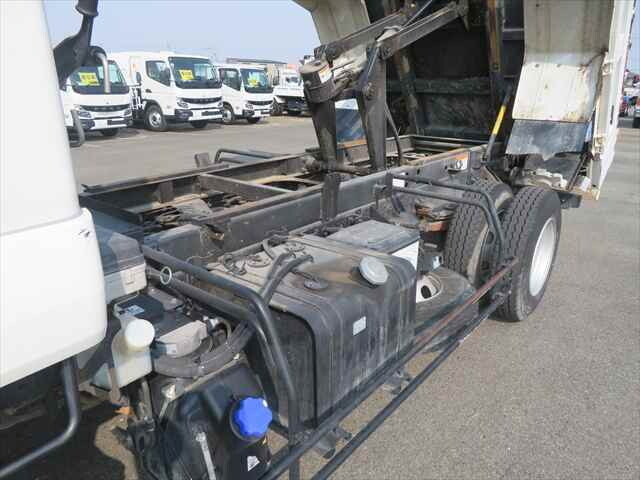 いすゞフォワードダンプ中型（4t）[写真19]