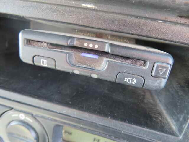 いすゞフォワードダンプ中型（4t）[写真38]