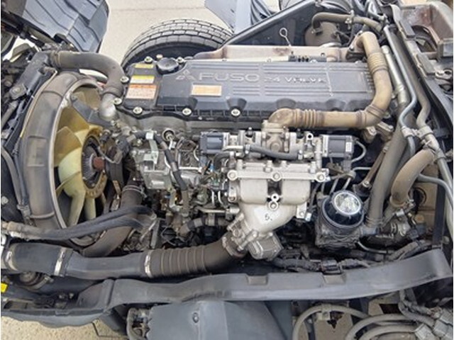 三菱ふそうファイター平ボディ増トン（6t・8t）[写真15]