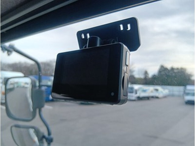 三菱ふそうファイター平ボディ増トン（6t・8t）[写真25]