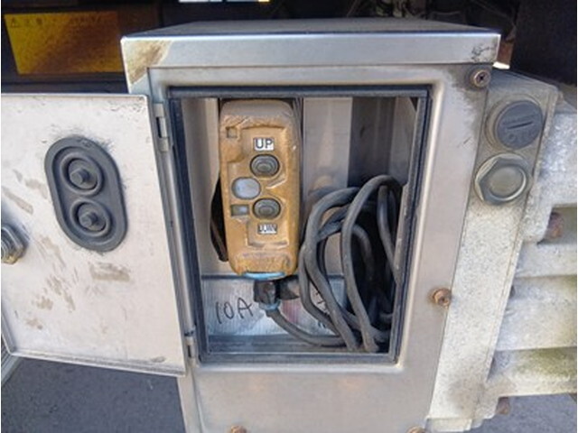 日野レンジャー深ダンプ（土砂禁ダンプ）中型（4t）[写真10]