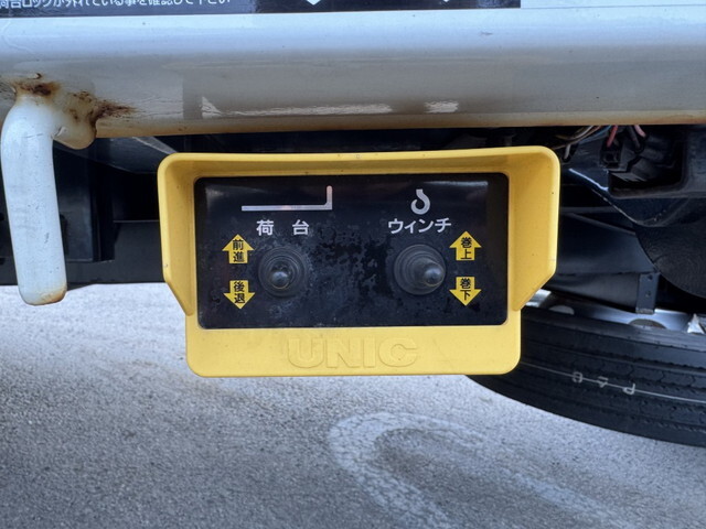 三菱ふそうキャンターセーフティローダー小型（2t・3t）[写真31]