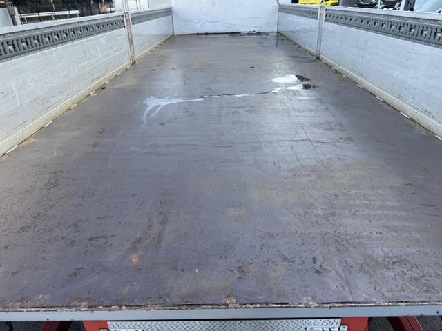 日野レンジャーアルミブロック中型（4t）[写真22]