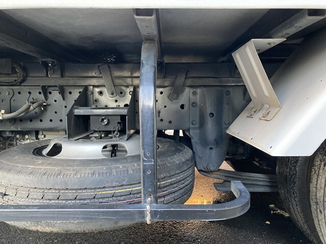 いすゞエルフパネルバン小型（2t・3t）[写真10]