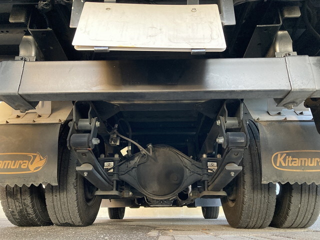 いすゞエルフパネルバン小型（2t・3t）[写真12]