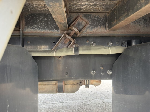 三菱ふそうスーパーグレートアルミブロック大型（10t）[写真26]