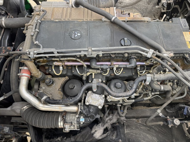 三菱ふそうスーパーグレートアルミブロック大型（10t）[写真28]