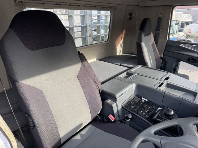 三菱ふそうスーパーグレートアルミブロック大型（10t）[写真05]