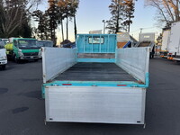 日野デュトロアルミブロック小型（2t・3t）[写真13]