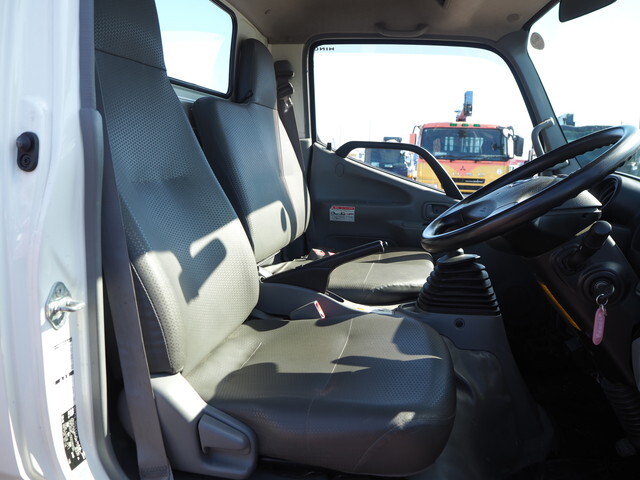 日野デュトロクレーン3段小型（2t・3t）[写真33]