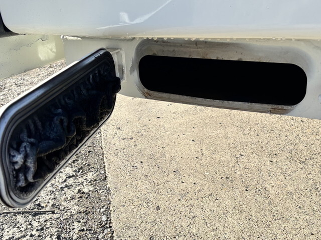 日野レンジャーパッカー車（塵芥車）中型（4t）[写真10]