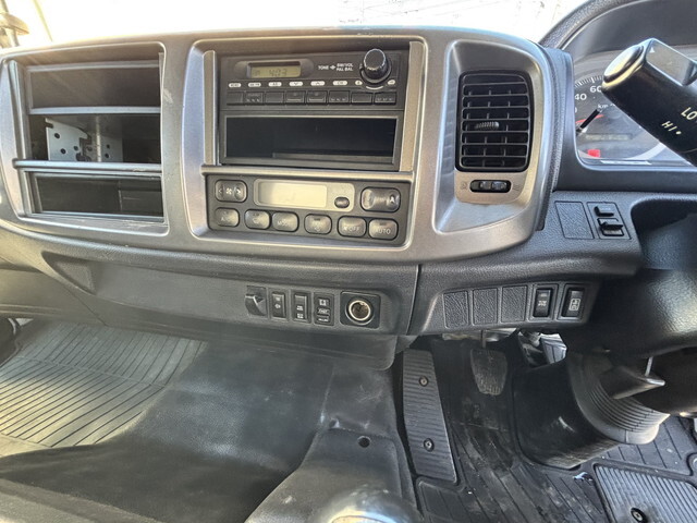 日野レンジャーパッカー車（塵芥車）中型（4t）[写真38]