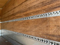 三菱ふそうキャンターアルミバン小型（2t・3t）[写真14]