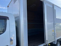 三菱ふそうキャンターアルミバン小型（2t・3t）[写真10]