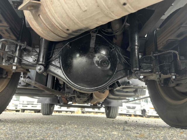 三菱ふそうキャンターパッカー車（塵芥車）小型（2t・3t）[写真28]