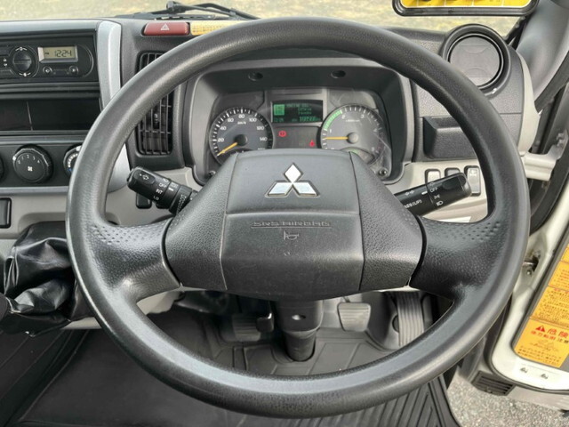 三菱ふそうキャンターパッカー車（塵芥車）小型（2t・3t）[写真35]