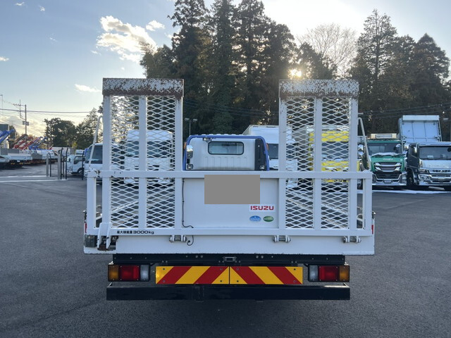 いすゞエルフセーフティローダー小型（2t・3t）[写真13]