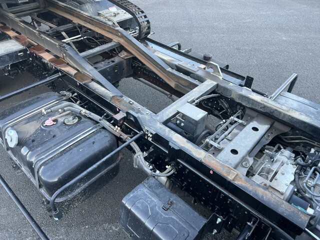 いすゞエルフセーフティローダー小型（2t・3t）[写真19]