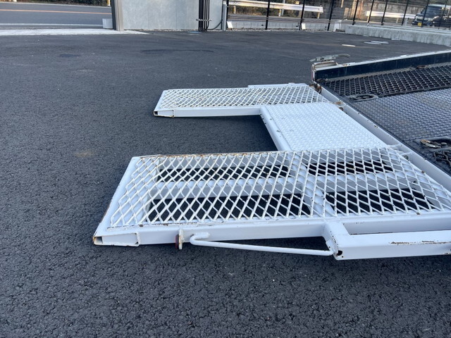 いすゞエルフセーフティローダー小型（2t・3t）[写真21]