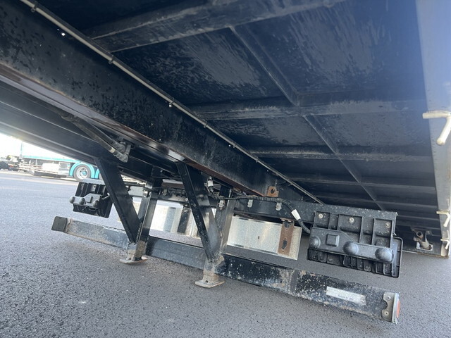 いすゞエルフセーフティローダー小型（2t・3t）[写真27]