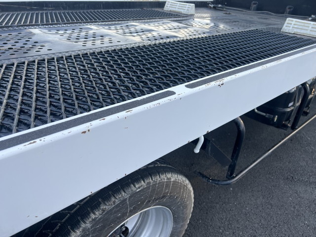 いすゞエルフセーフティローダー小型（2t・3t）[写真40]