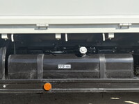 三菱ふそうキャンター平ボディ小型（2t・3t）[写真16]