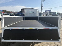 三菱ふそうキャンター平ボディ小型（2t・3t）[写真10]