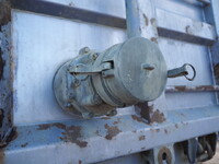 UDトラックスクオンダンプ大型（10t）[写真31]