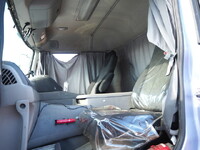 UDトラックスクオンダンプ大型（10t）[写真33]