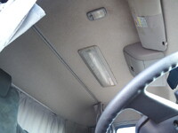 UDトラックスクオンダンプ大型（10t）[写真35]