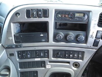 UDトラックスクオンダンプ大型（10t）[写真37]