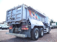 UDトラックスクオンダンプ大型（10t）[写真05]