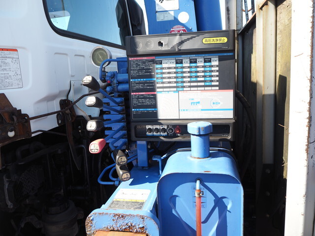 UDトラックスコンドルクレーン5段中型（4t）[写真13]