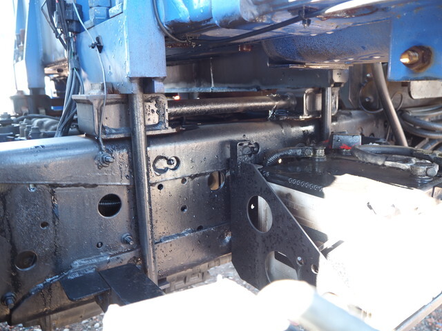 UDトラックスコンドルクレーン5段中型（4t）[写真30]