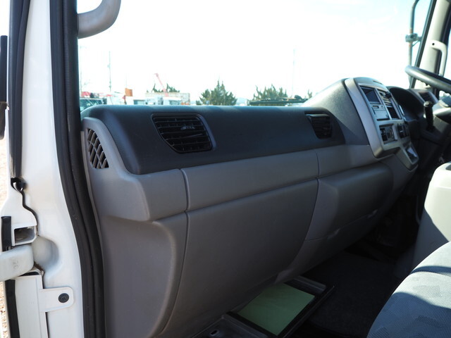 UDトラックスコンドルクレーン5段中型（4t）[写真33]