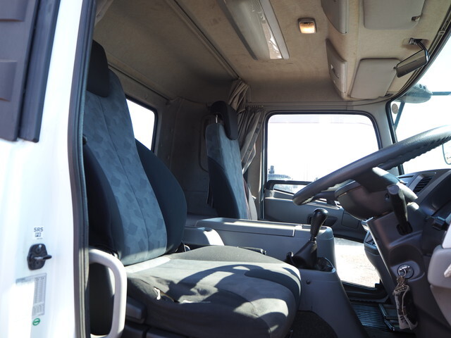 UDトラックスコンドルクレーン5段中型（4t）[写真34]