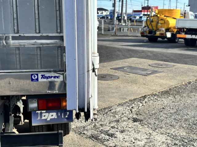 三菱ふそうキャンター冷凍車（冷蔵車）小型（2t・3t）[写真13]