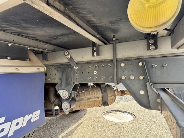 三菱ふそうキャンター冷凍車（冷蔵車）小型（2t・3t）[写真20]